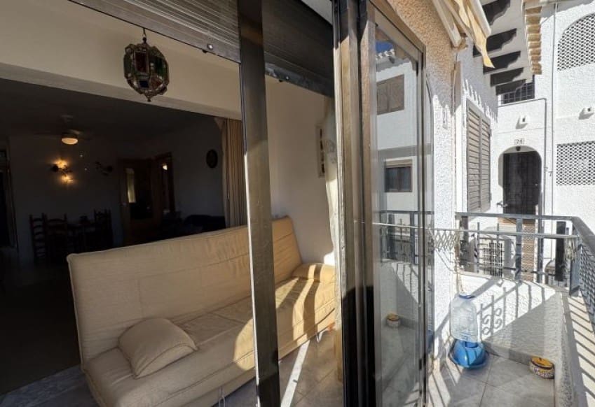 2 sovrum Lägenhet till salu i Orihuela Costa med pool - 169 995 € (Ref: 9610277)