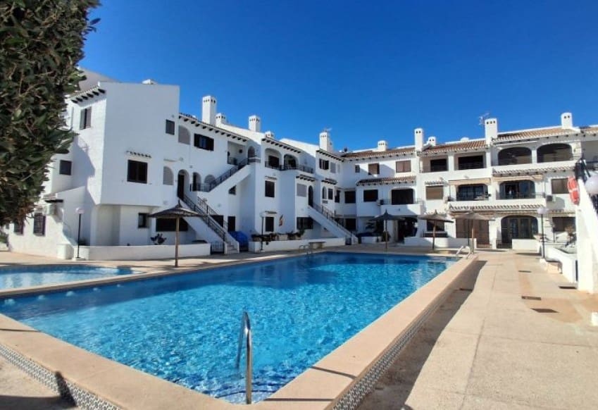 2 sovrum Lägenhet till salu i Orihuela Costa med pool - 169 995 € (Ref: 9610277)