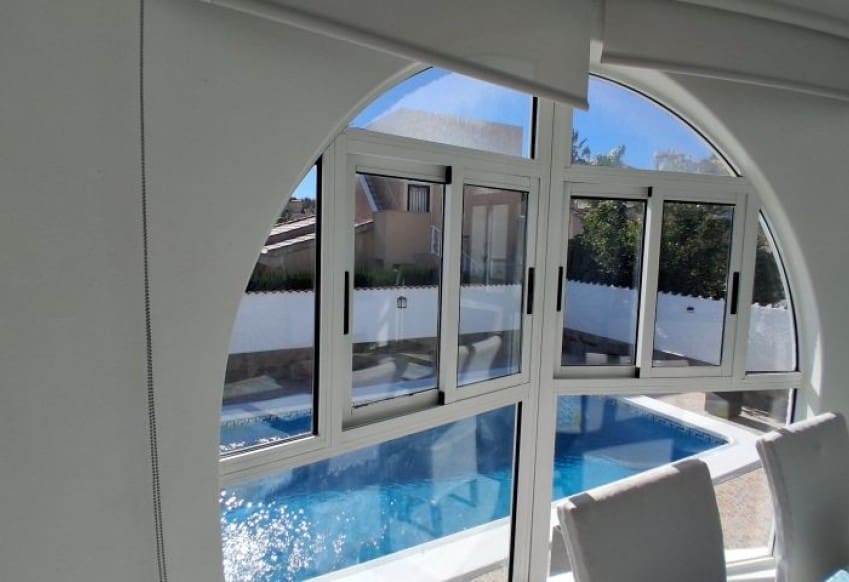 5 bedroom Villa for sale in Rojales with pool - € 539,995 (Ref: 9610278)