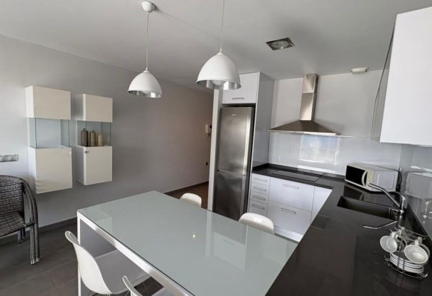 2 chambre Appartement à vendre à Torrevieja avec piscine - 369 995 € (Ref: 9610279)