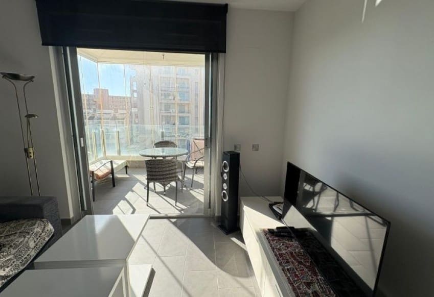 2 chambre Appartement à vendre à Torrevieja avec piscine - 369 995 € (Ref: 9610279)