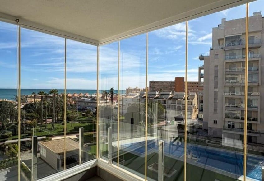 2 chambre Appartement à vendre à Torrevieja avec piscine - 369 995 € (Ref: 9610279)