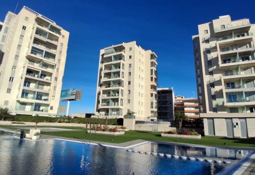 2 chambre Appartement à vendre à Torrevieja avec piscine - 369 995 € (Ref: 9610279)