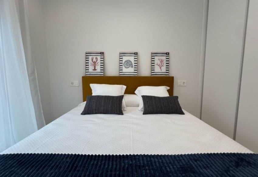 3 bedroom Villa for sale in Orihuela Costa with pool - € 439,900 (Ref: 9610281)