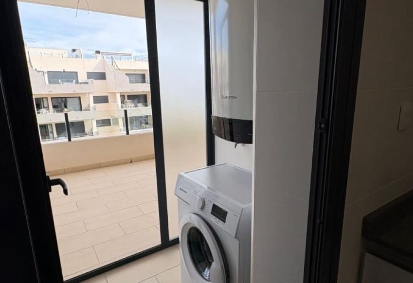 Apartamento de 2 habitaciones en Orihuela Costa en venta con piscina - 287.000 € (Ref: 9610283)