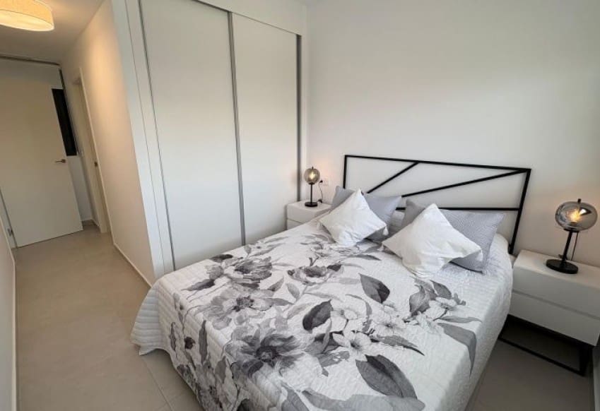 Apartamento de 2 habitaciones en Orihuela Costa en venta con piscina - 287.000 € (Ref: 9610283)