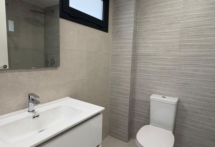 Apartamento de 2 habitaciones en Orihuela Costa en venta con piscina - 287.000 € (Ref: 9610283)