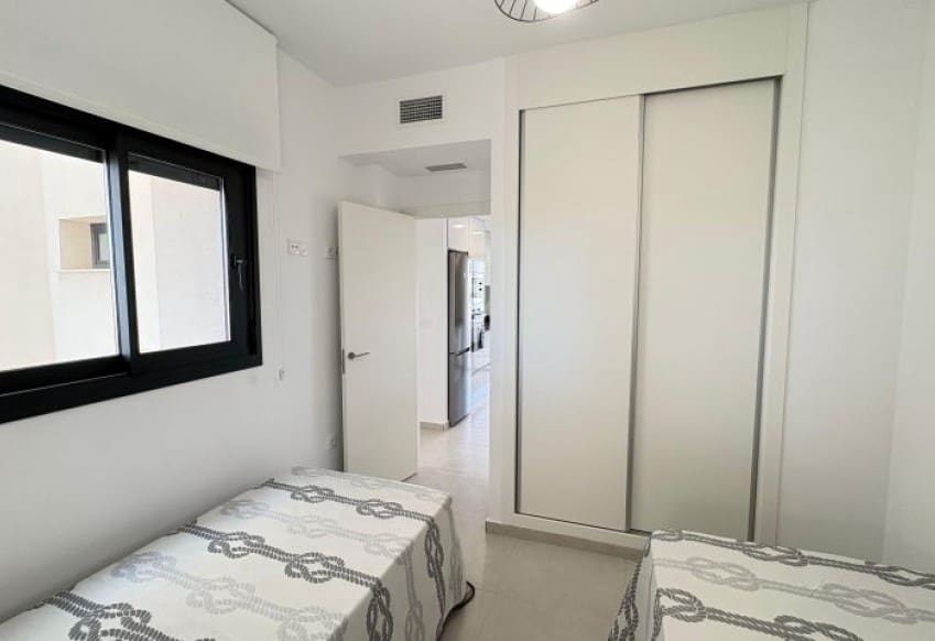 Apartamento de 2 habitaciones en Orihuela Costa en venta con piscina - 287.000 € (Ref: 9610283)