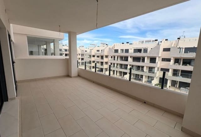 2 slaapkamer Appartement te koop in Villamartin, Orihuela met zwembad - € 287.000 (Ref: 9610283)