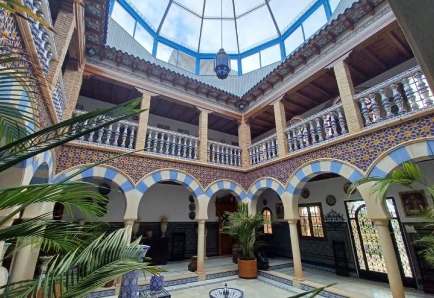 5 makuuhuone Huvila myytävänä paikassa Orihuela Costa mukana uima-altaan - 3 200 000 € (Ref: 9610285)