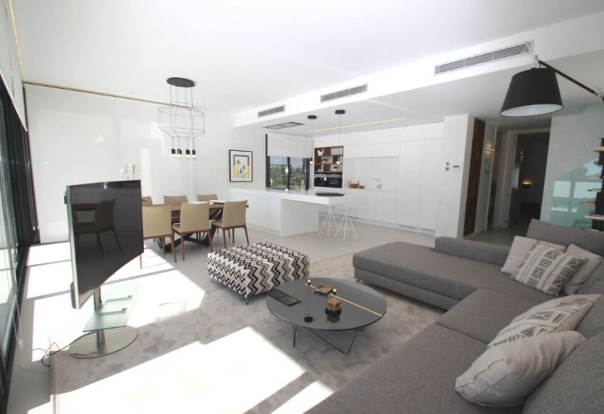 4 slaapkamer Villa te koop in San Miguel de Salinas met zwembad - € 630.000 (Ref: 9610286)