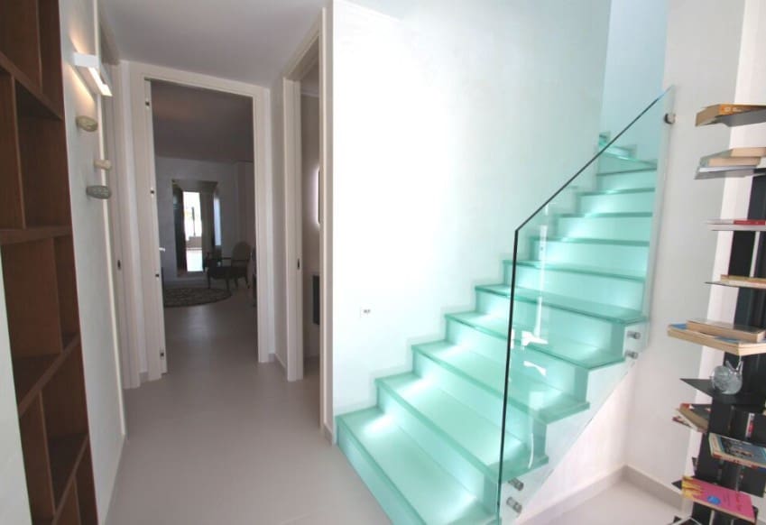 4 slaapkamer Villa te koop in San Miguel de Salinas met zwembad - € 630.000 (Ref: 9610286)