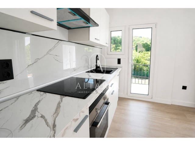 5 soveværelse Villa til salg i Sant Feliu de Guíxols med swimmingpool garage - € 560.000 (Ref: 10004963)