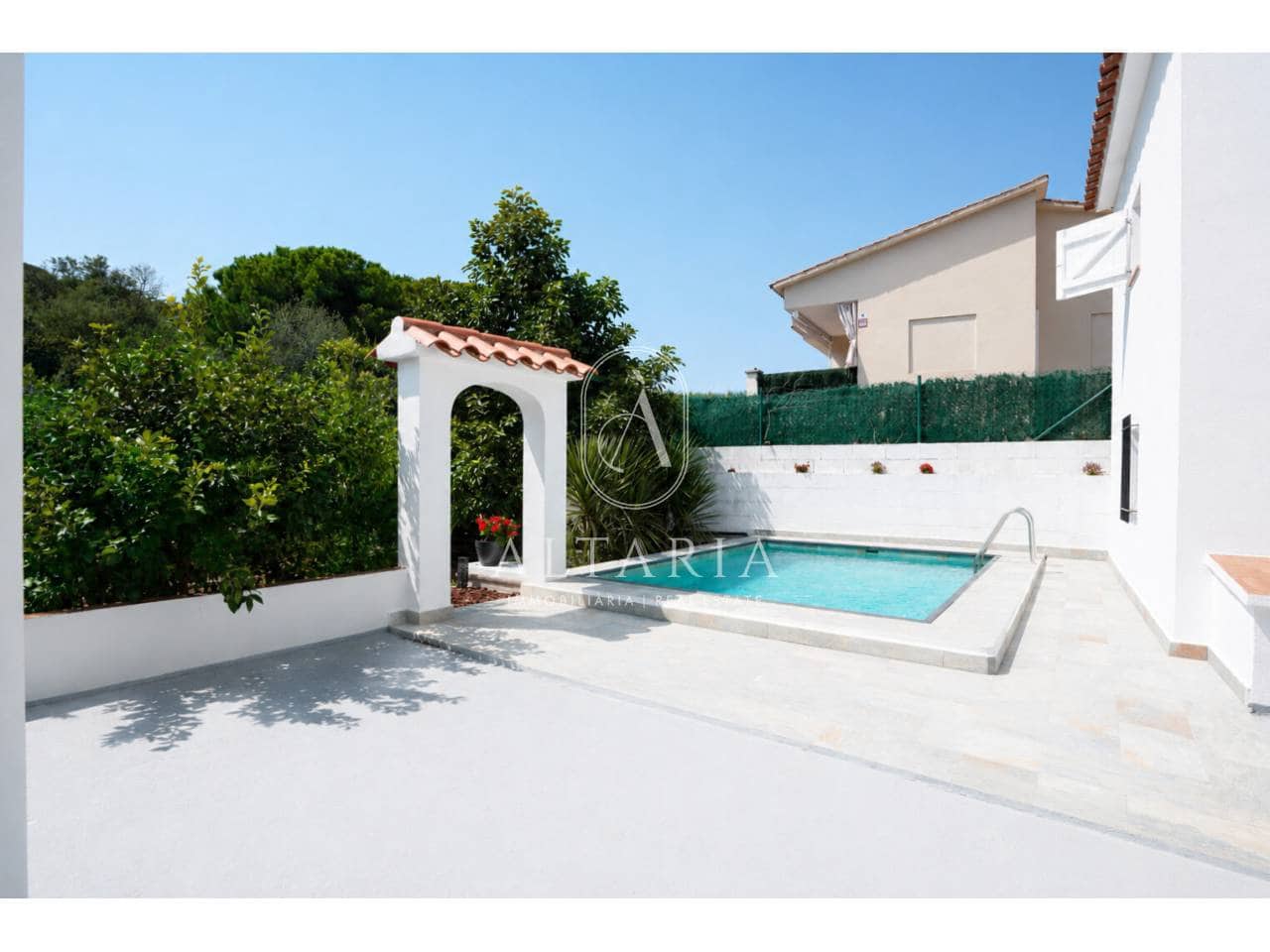 5 soveværelse Villa til salg i Sant Feliu de Guixols med swimmingpool garage - € 560.000 (Ref: 10004963)