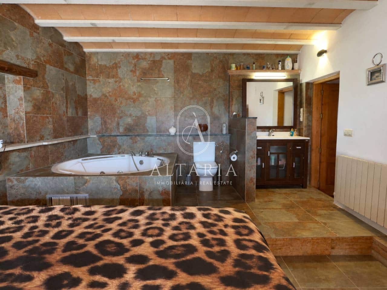 4 bedroom Finca/Country House for sale in Tordera with pool garage - € 595,000 (Ref: 10012723)