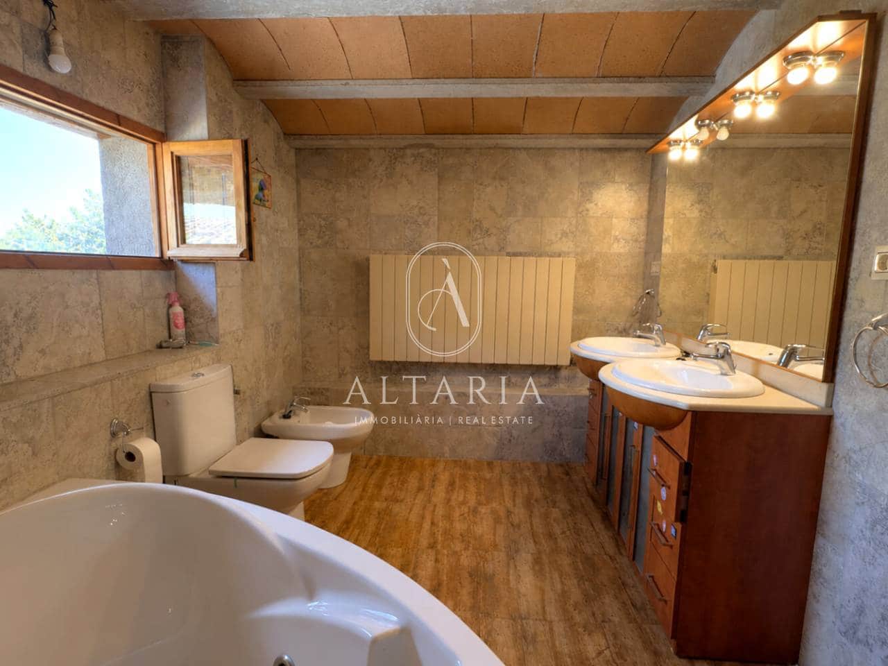 4 bedroom Finca/Country House for sale in Tordera with pool garage - € 595,000 (Ref: 10012723)