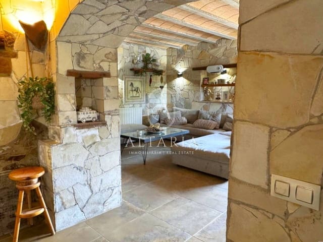 4 chambre Finca/Maison de Campagne à vendre à Tordera avec piscine garage - 595 000 € (Ref: 10012723)