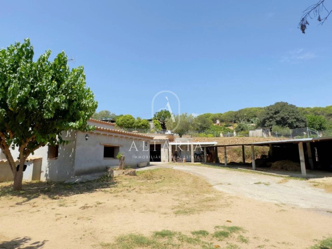4 bedroom Finca/Country House for sale in Tordera with pool garage - € 595,000 (Ref: 10012723)