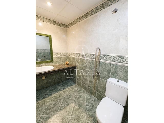 Local Comercial de 3 habitaciones en Malgrat de Mar en venta con garaje - 255.000 € (Ref: 10027697)
