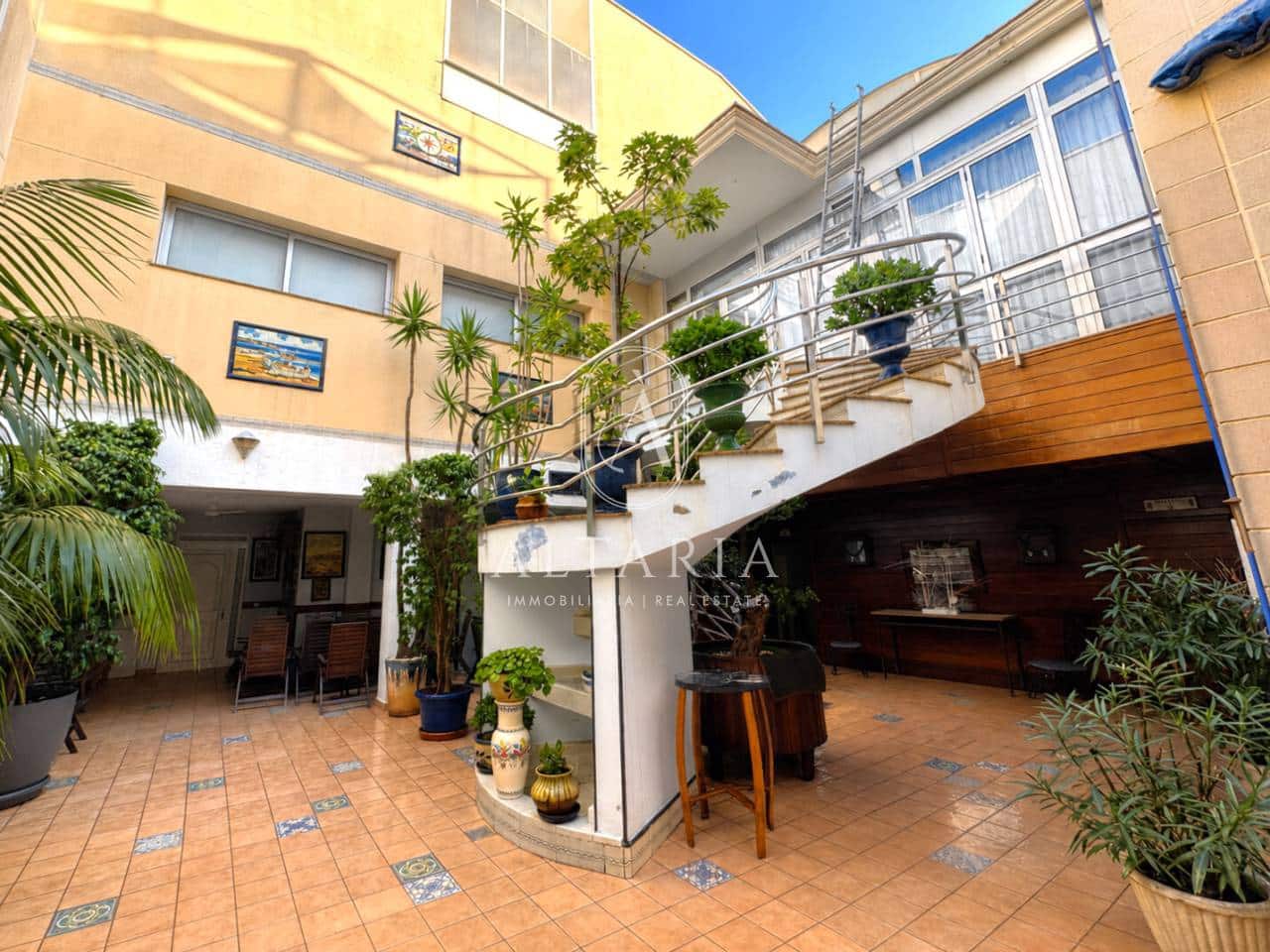 Local Comercial de 3 habitaciones en Malgrat de Mar en venta con garaje - 255.000 € (Ref: 10027697)
