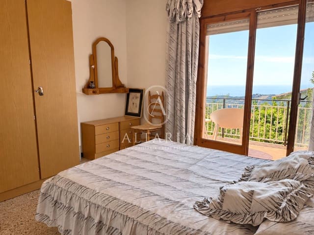 3 camera da letto Villa in vendita in Pineda de Mar con piscina garage - 280.000 € (Rif: 10050511)