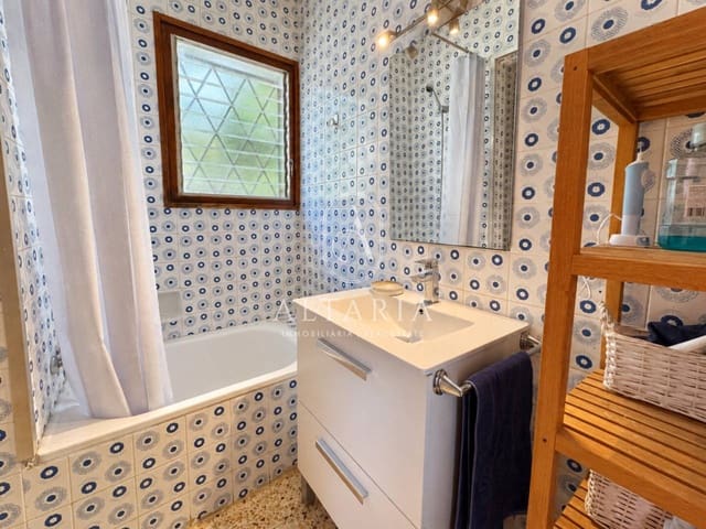 3 camera da letto Villa in vendita in Pineda de Mar con piscina garage - 280.000 € (Rif: 10050511)
