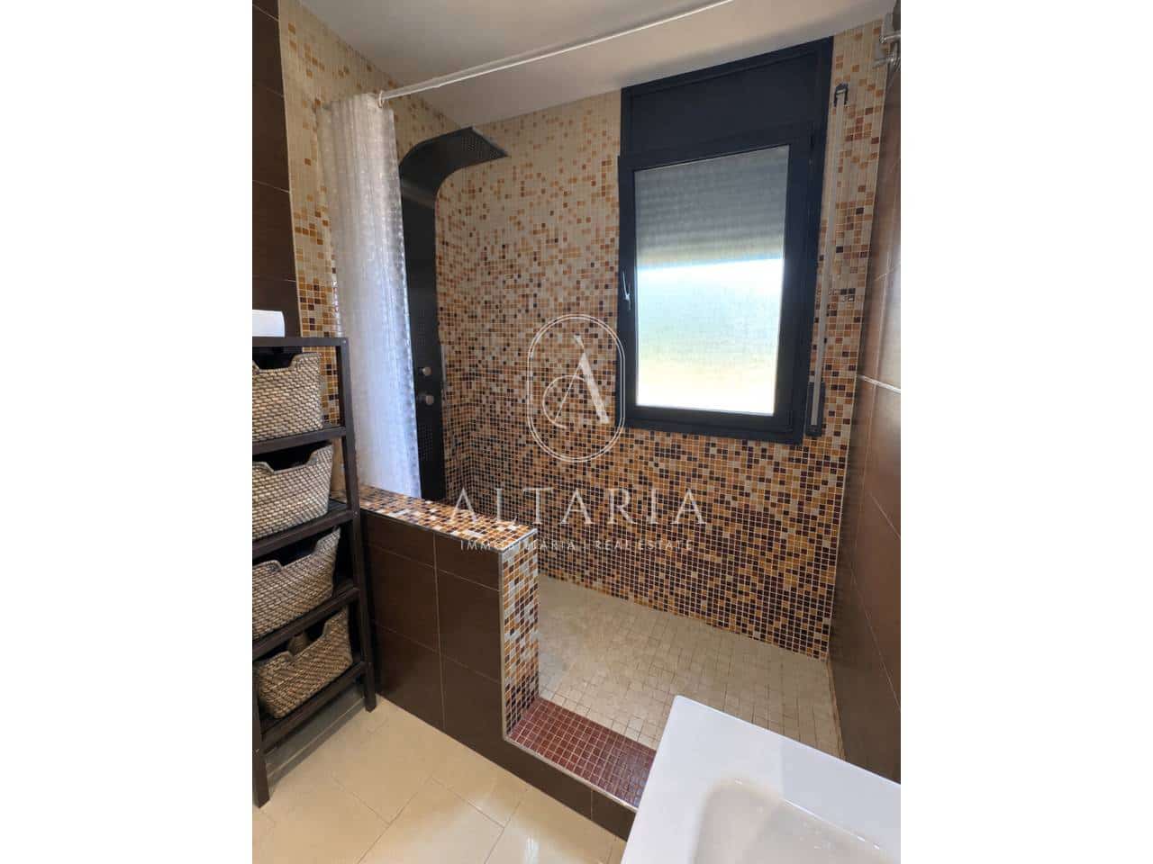 4 sypialnia Willa na sprzedaż w Santa Susanna z garażem - 449 000 € (Ref: 10077352)