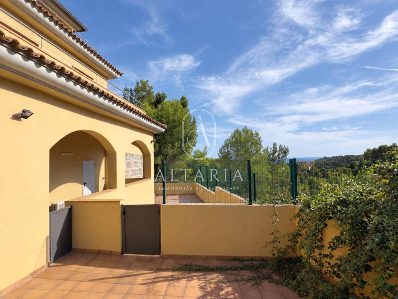 4 sypialnia Willa na sprzedaż w Santa Susanna z garażem - 449 000 € (Ref: 10077352)