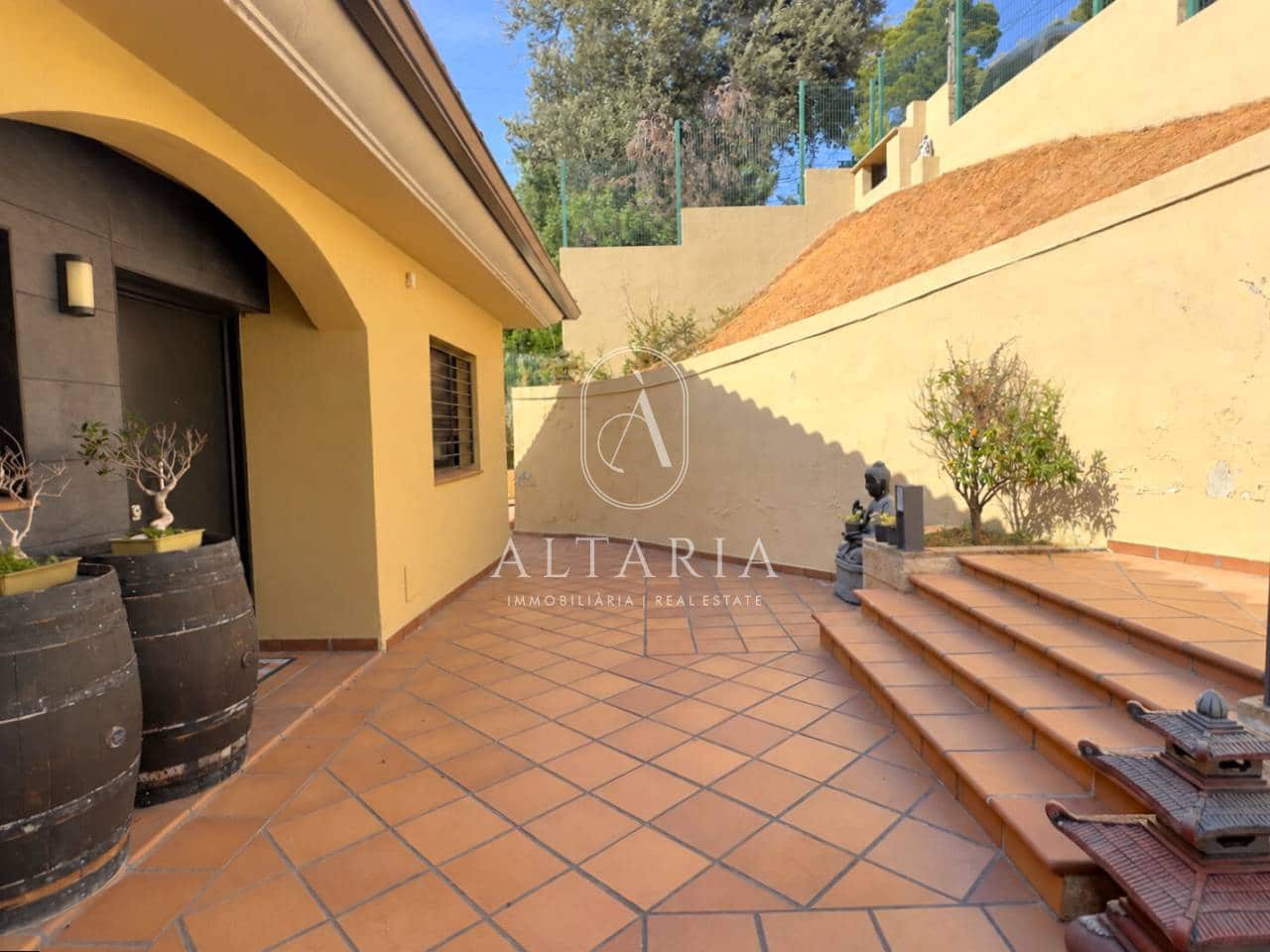 4 sypialnia Willa na sprzedaż w Santa Susanna z garażem - 449 000 € (Ref: 10077352)