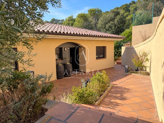 4 sypialnia Willa na sprzedaż w Santa Susanna z garażem - 449 000 € (Ref: 10077352)