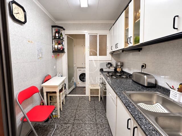 3 sovrum Lägenhet till salu i Badalona - 227 000 € (Ref: 10085379)
