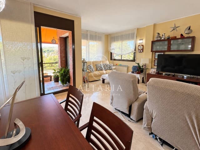 4 bedroom Semi-detached Villa for sale in Arenys de Mar with pool garage - € 648,000 (Ref: 10110464)