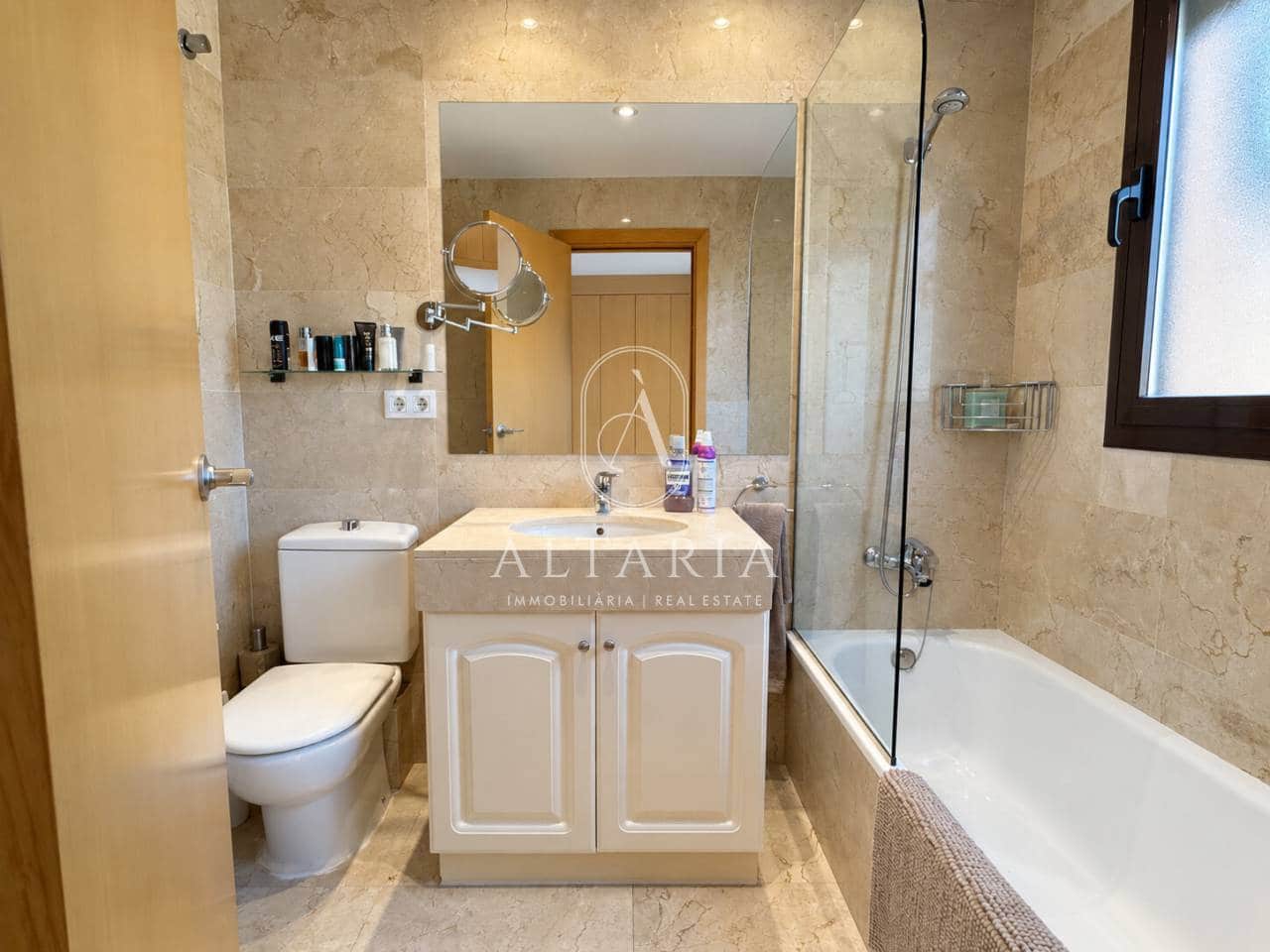 4 bedroom Semi-detached Villa for sale in Arenys de Mar with pool garage - € 648,000 (Ref: 10110464)