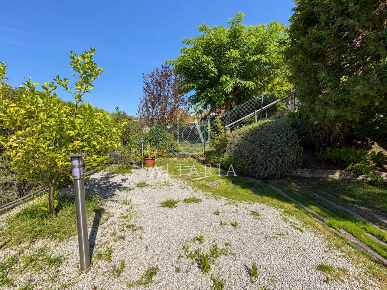 4 bedroom Semi-detached Villa for sale in Arenys de Mar with pool garage - € 648,000 (Ref: 10110464)