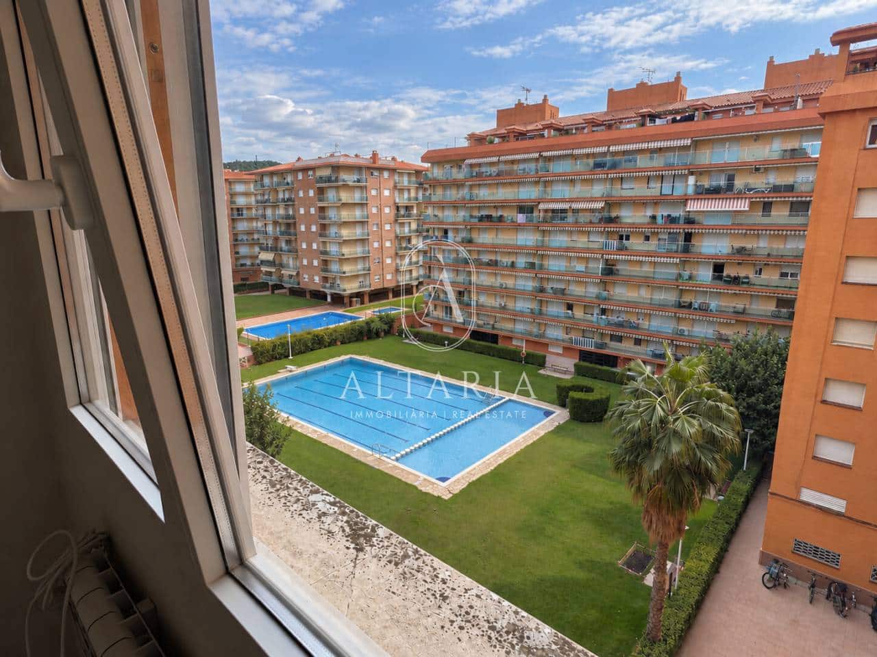 2 slaapkamer Flat te koop in Santa Susanna met zwembad garage - € 199.000 (Ref: 10132678)