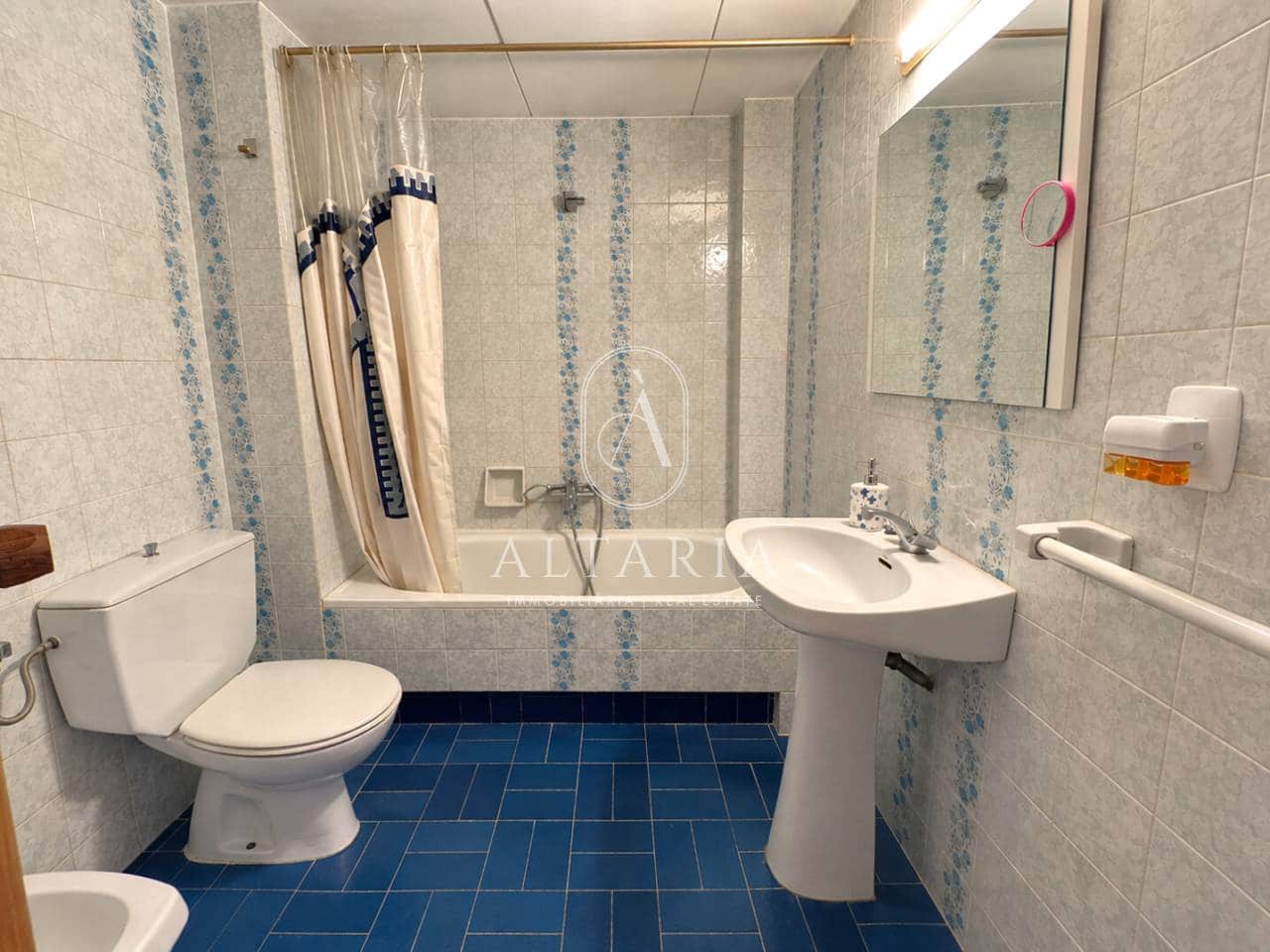 2 slaapkamer Flat te koop in Santa Susanna met zwembad garage - € 199.000 (Ref: 10132678)