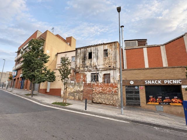 Byggetomt til salgs i Santa Coloma de Gramenet - € 195 000 (Ref: 10132679)