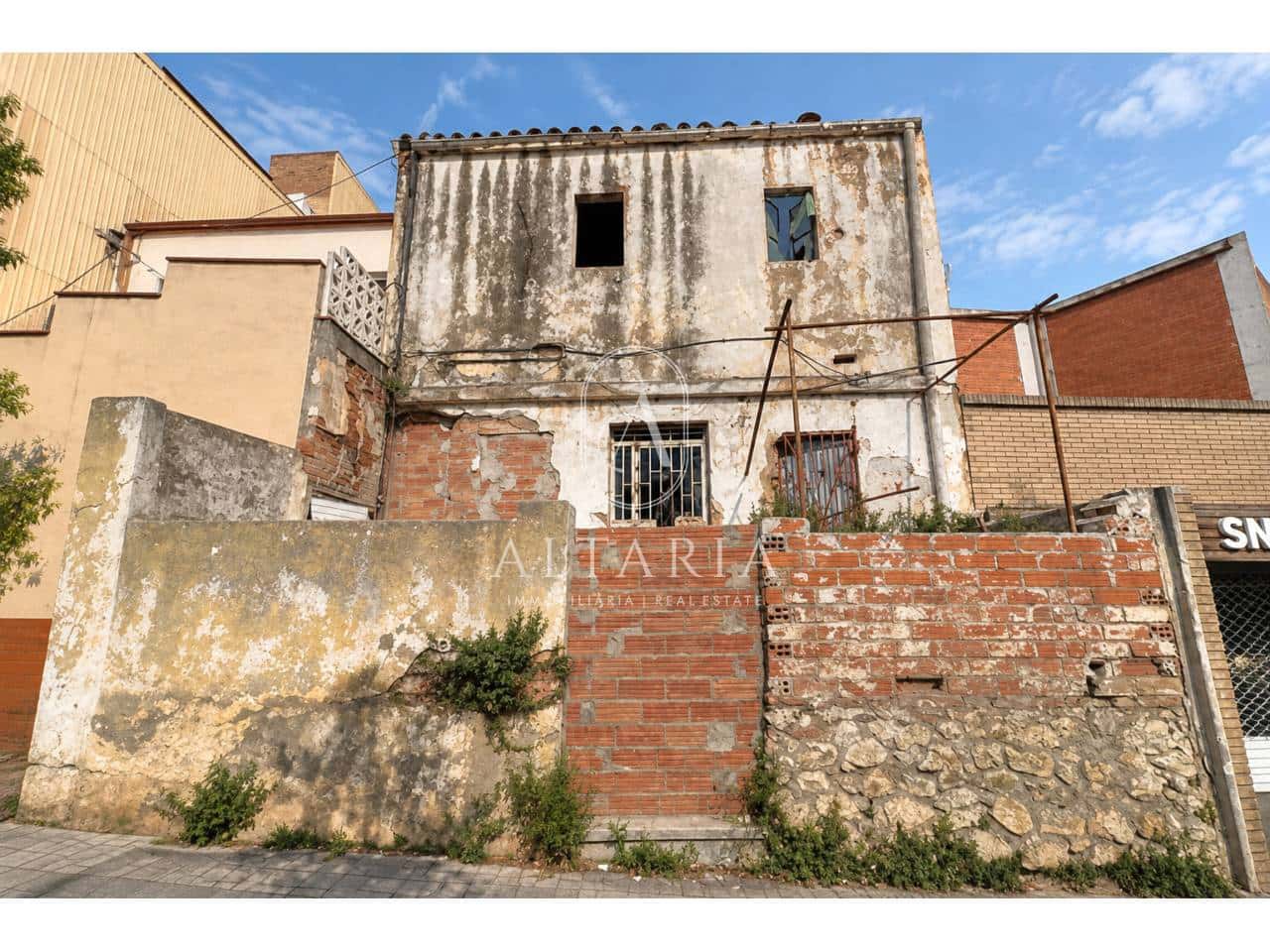 Byggetomt til salgs i Santa Coloma de Gramenet - € 195 000 (Ref: 10132679)