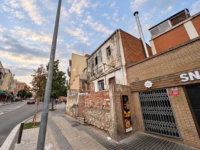 Byggetomt til salgs i Santa Coloma de Gramenet - € 195 000 (Ref: 10132679)