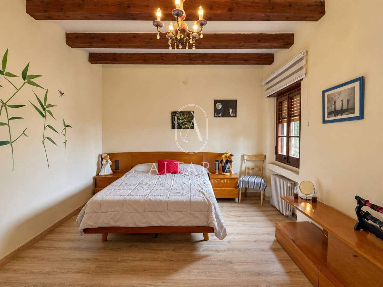 9 slaapkamer Finca/Landhuis te koop in Tordera met zwembad - € 1.295.000 (Ref: 10145657)