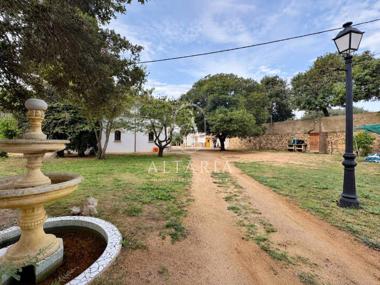 9 slaapkamer Finca/Landhuis te koop in Tordera met zwembad - € 1.295.000 (Ref: 10145657)