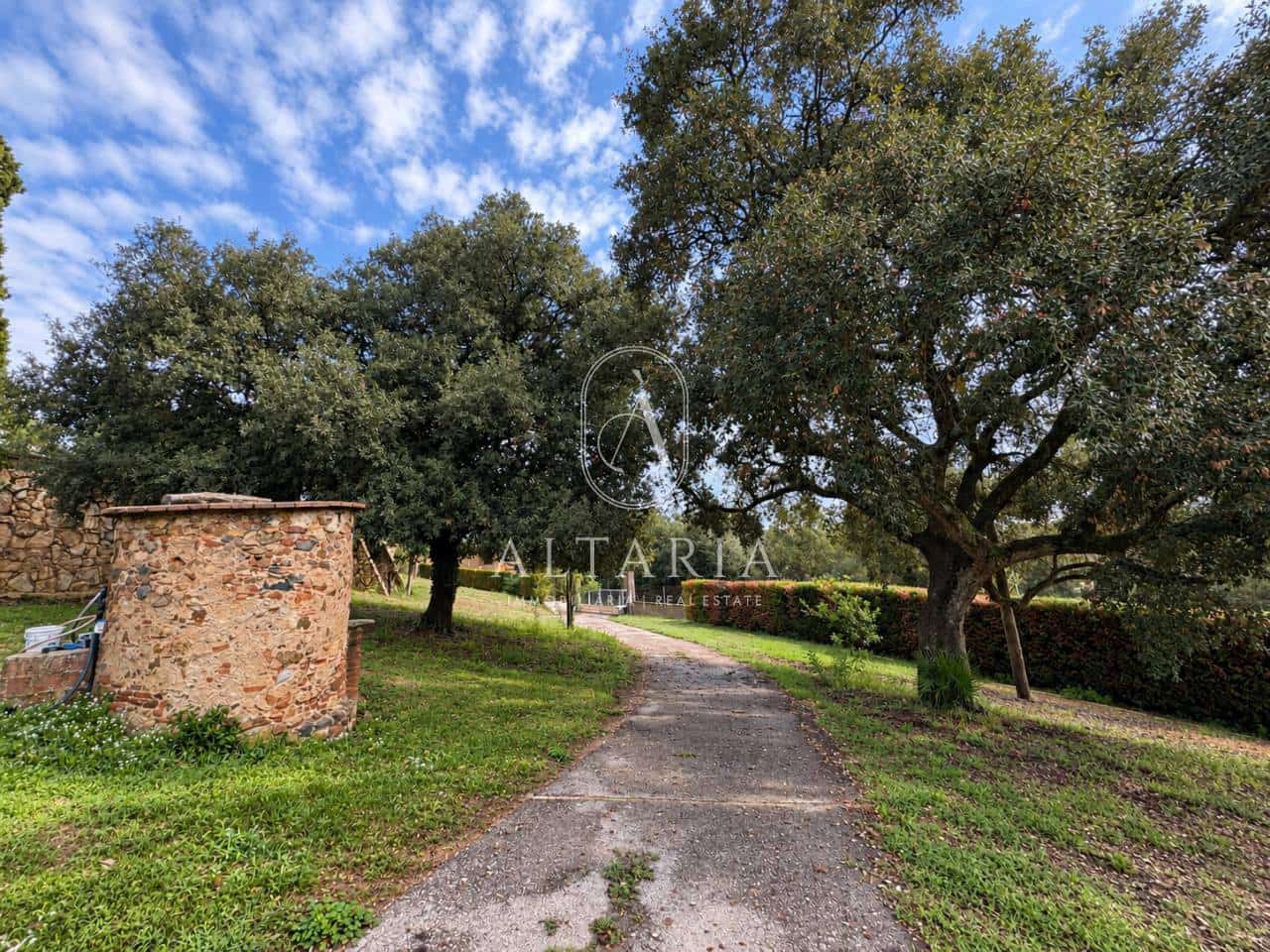 9 slaapkamer Finca/Landhuis te koop in Tordera met zwembad - € 1.295.000 (Ref: 10145657)