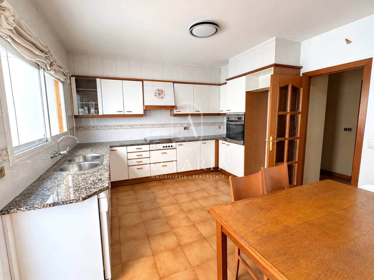 4 soverom Rekkehus til salgs i Blanes med garasje - € 545 000 (Ref: 10160800)