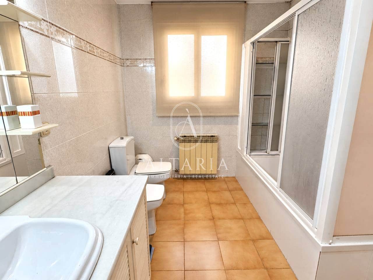 4 soverom Rekkehus til salgs i Blanes med garasje - € 545 000 (Ref: 10160800)