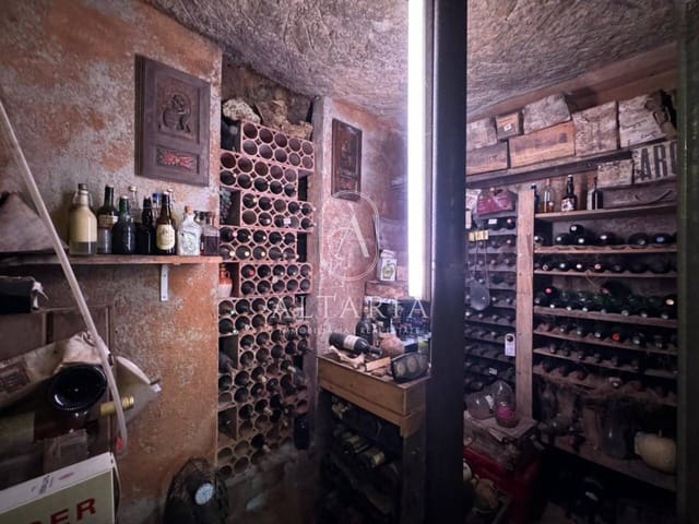 5 slaapkamer Villa te koop in Arenys de Munt met garage - € 649.000 (Ref: 9626253)