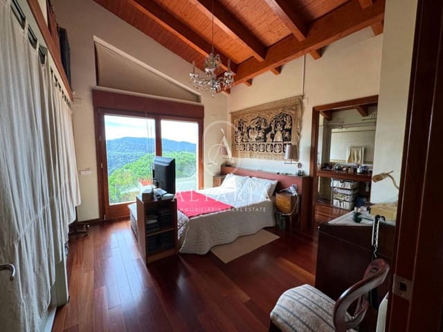 5 sypialnia Willa na sprzedaż w Arenys de Munt z garażem - 649 000 € (Ref: 9626253)