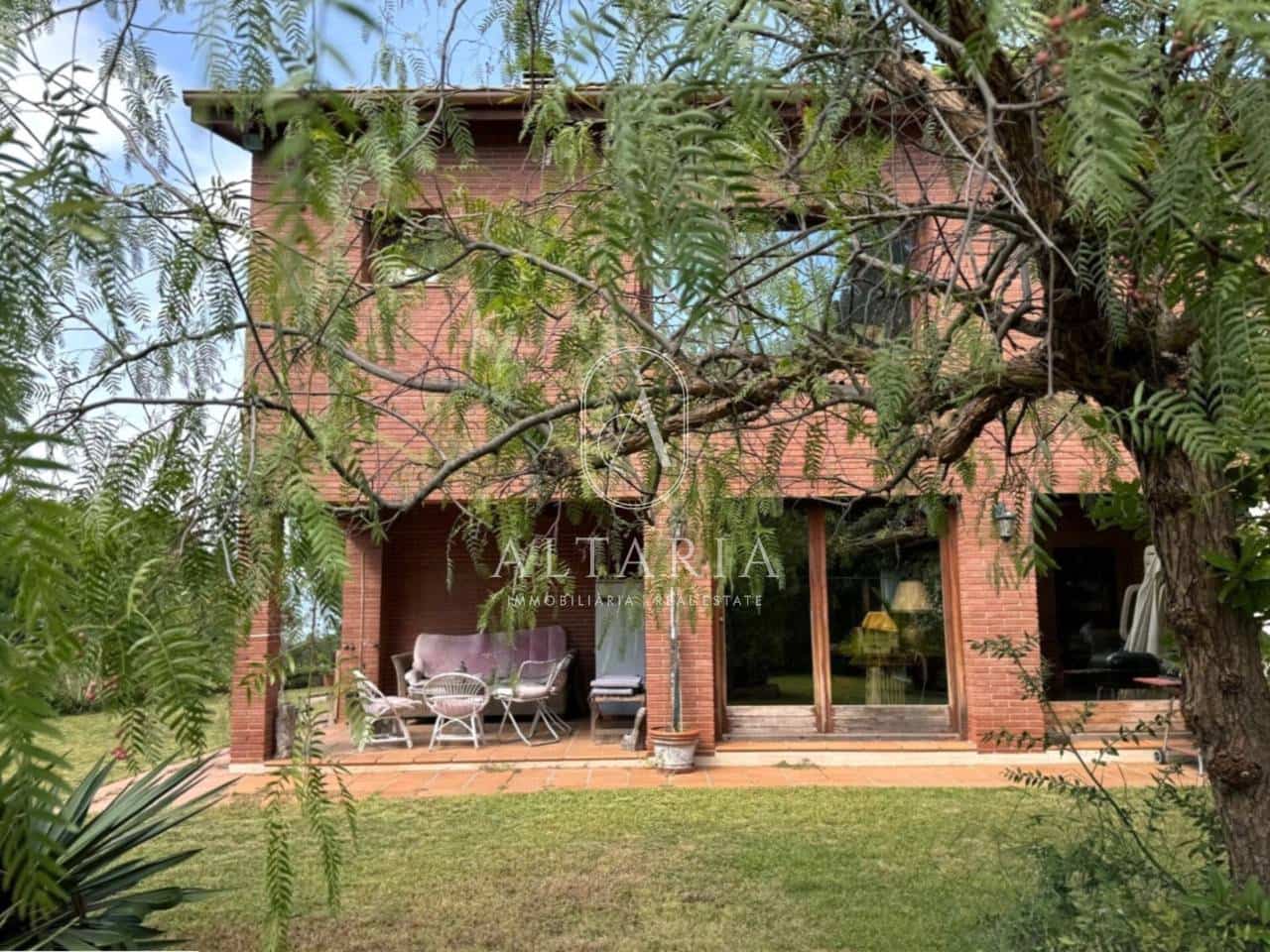 5 slaapkamer Villa te koop in Arenys de Munt met garage - € 649.000 (Ref: 9626253)