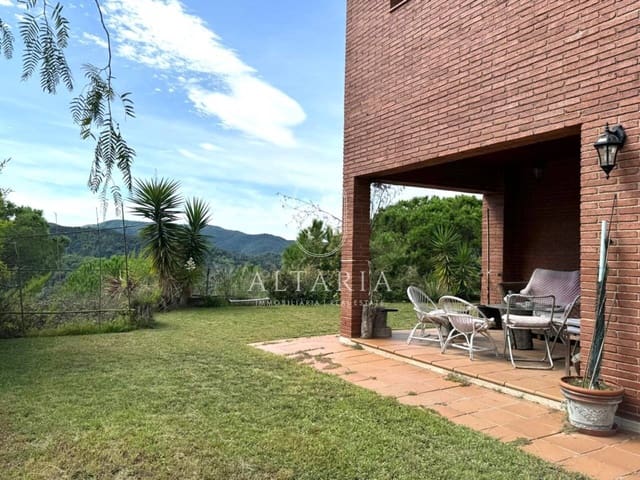 5 sypialnia Willa na sprzedaż w Arenys de Munt z garażem - 649 000 € (Ref: 9626253)