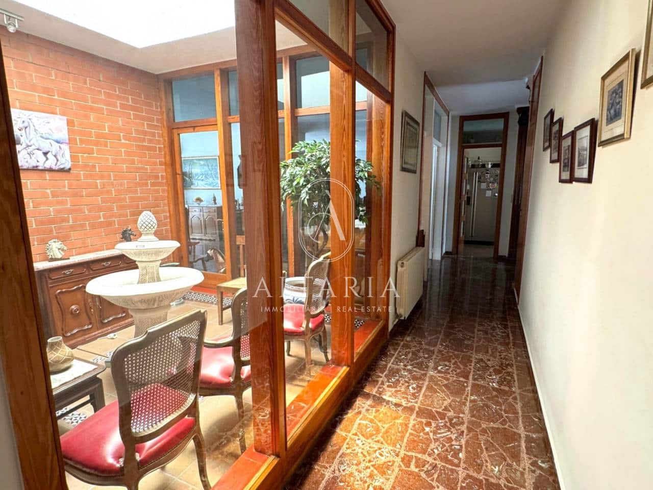 8 makuuhuone Maalaistalo myytävänä paikassa Mataro mukana uima-altaan 
autotalli - 890 000 € (Ref: 9626255)