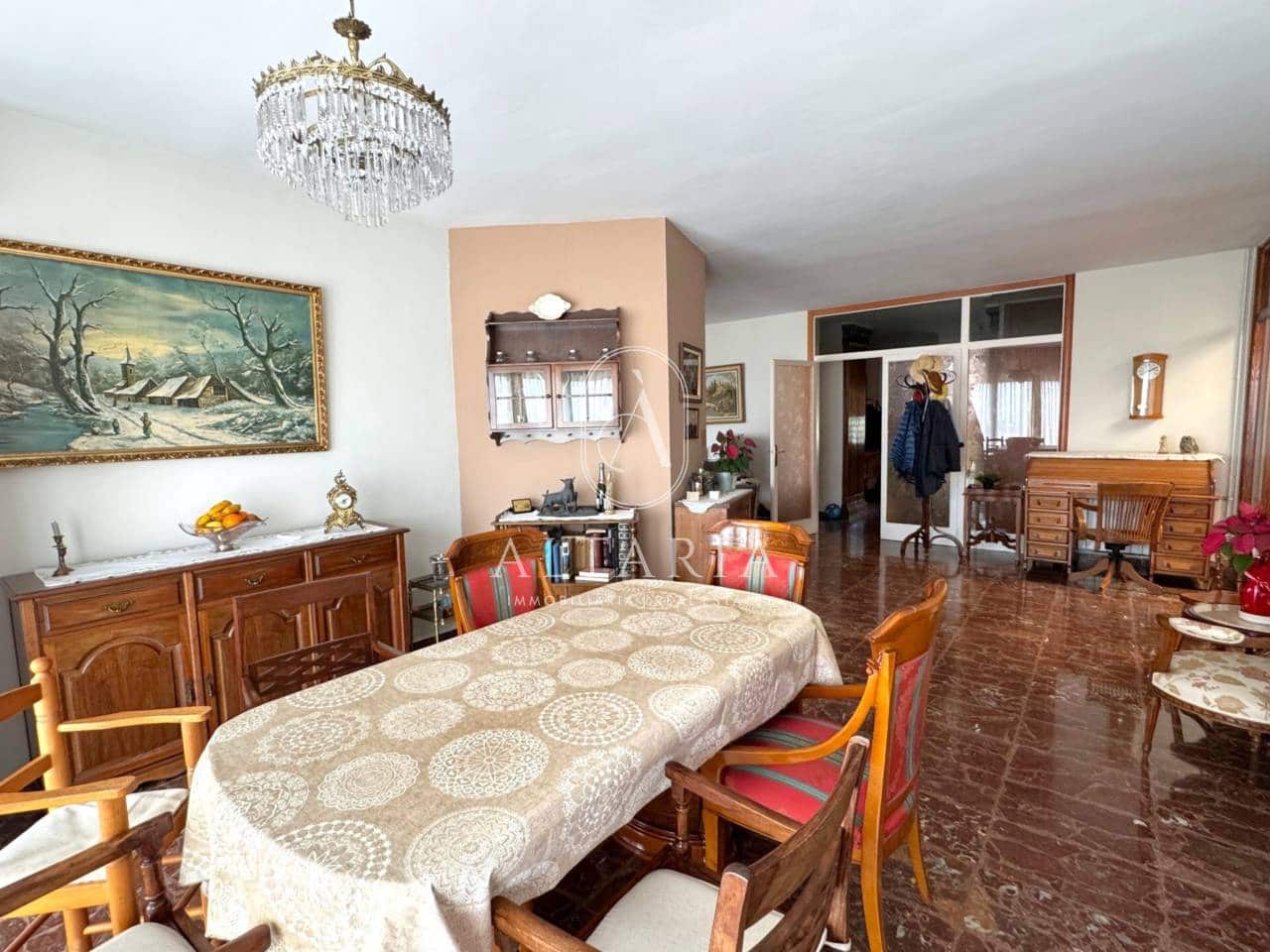 8 makuuhuone Maalaistalo myytävänä paikassa Mataro mukana uima-altaan 
autotalli - 890 000 € (Ref: 9626255)